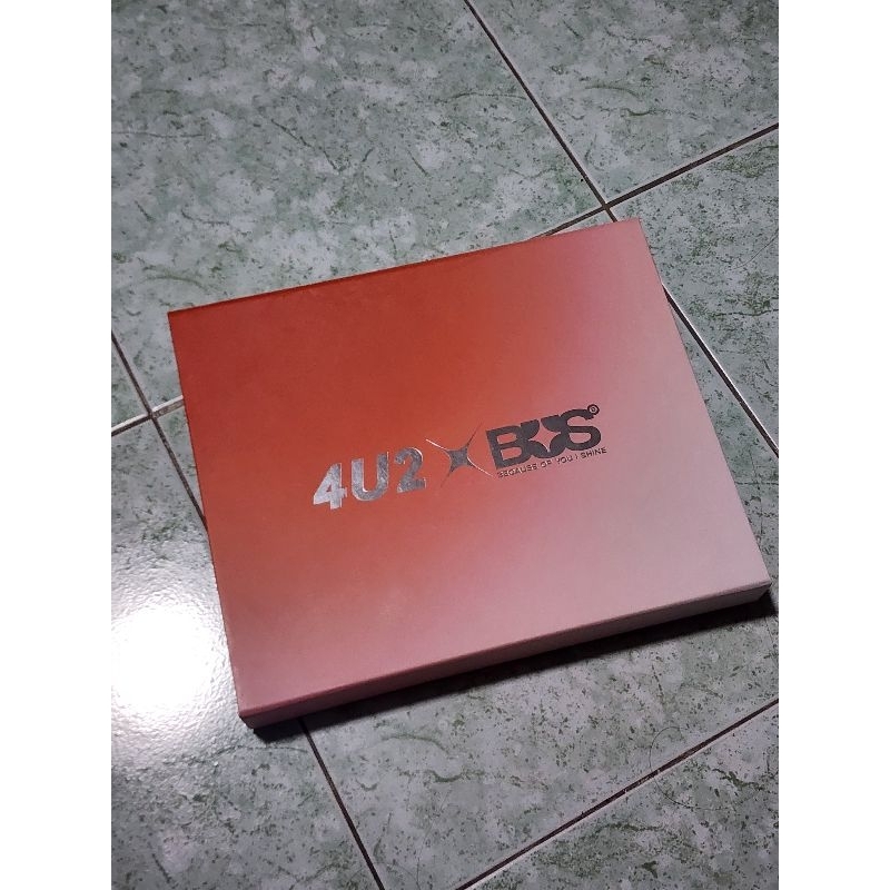 Boxset 4u2xBus (Box Photobook+Postcard)