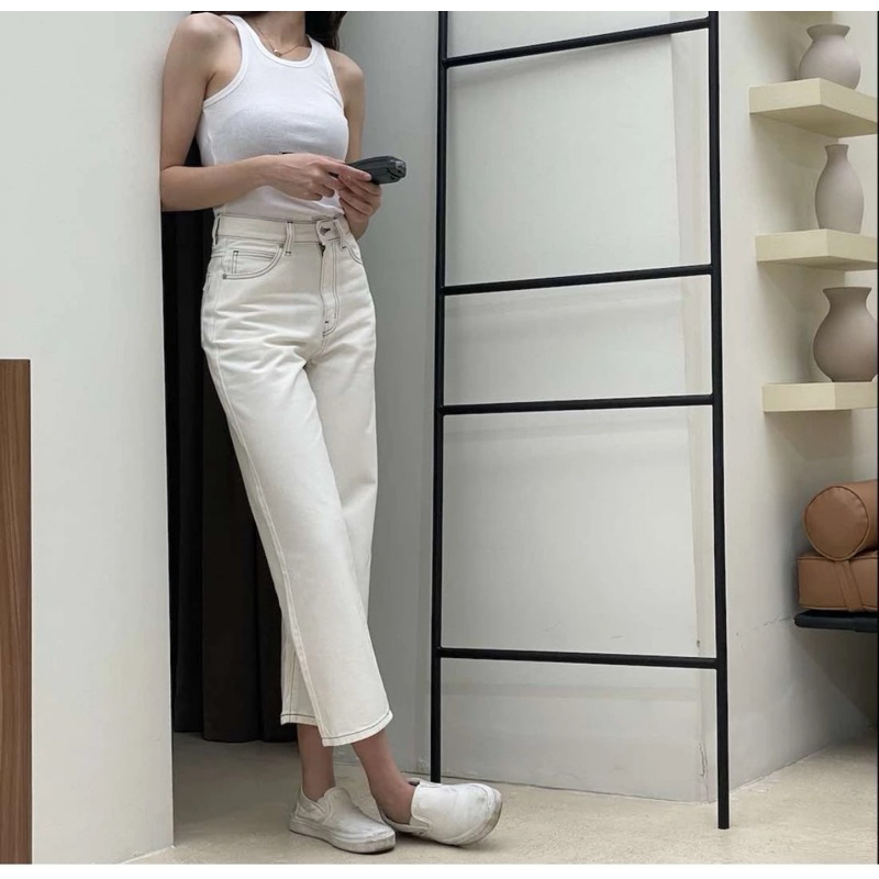 ส่งต่อกางเกงยีนส์ขาว Tdga.co ใหม่มากใส่1ครั้ง