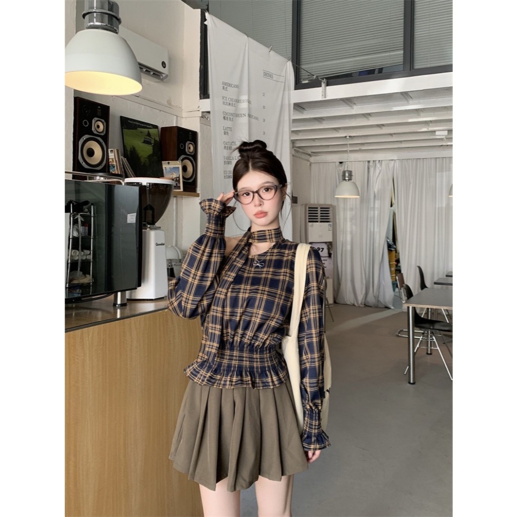 ส่งทันที Cici(NO. J1365) เสื้อครอปแขนยาวดีเทลปาดไหล่ข้างมีเชือกคล้องคอพร้อมดีเทลจ้ำตรงปลายแขนและจ้ำตัวสไตล์เกาหลี ราคา ถูกที่สุด ดีลบีเคเค แกลเลอรีภาพที่ 9