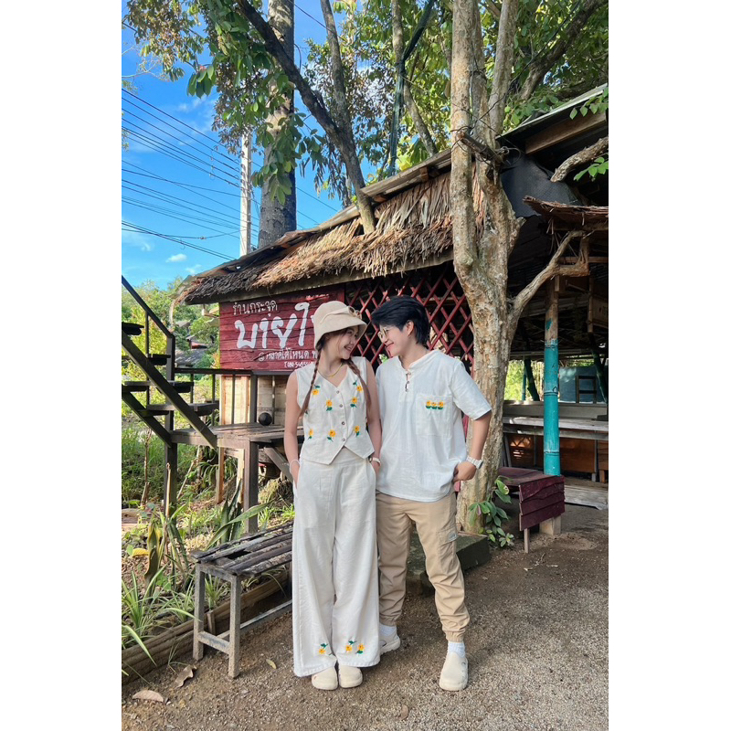 ชุดเซตกางเกงเสื้อกั๊กคอเหลี่ยม สีครีม (ไม่รวมกางเกงชาย) - รูปที่ 3