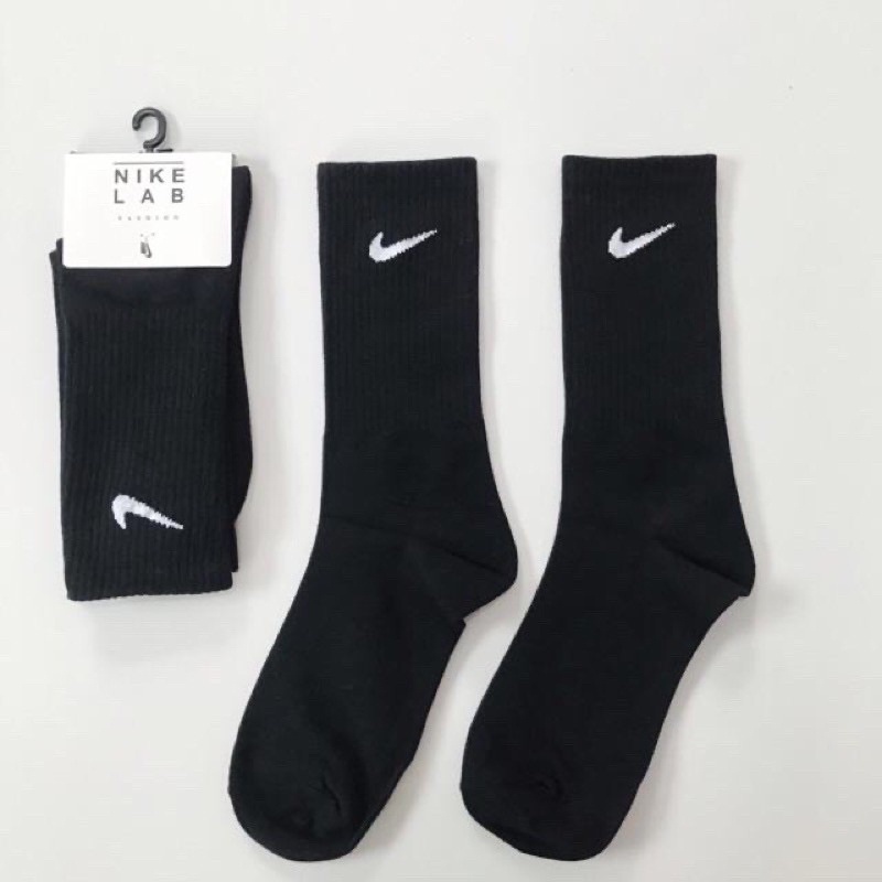 Nike  socks ถุงเท้าวิ่ง ถุงเท้ากีฬา ผ้าฝ้ายแท้ ใส่สบาย ยางยืด สไตล์เดียวกันทั้งชายและหญิง