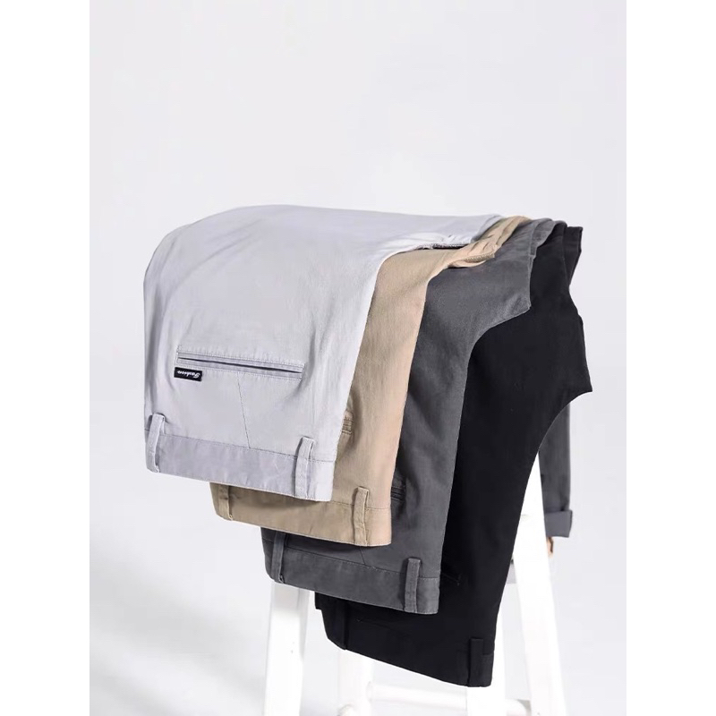 กางเกงขายาวชิโน่ ผ้ายืด ทรงกระบอกเล็ก (Slim-fit)