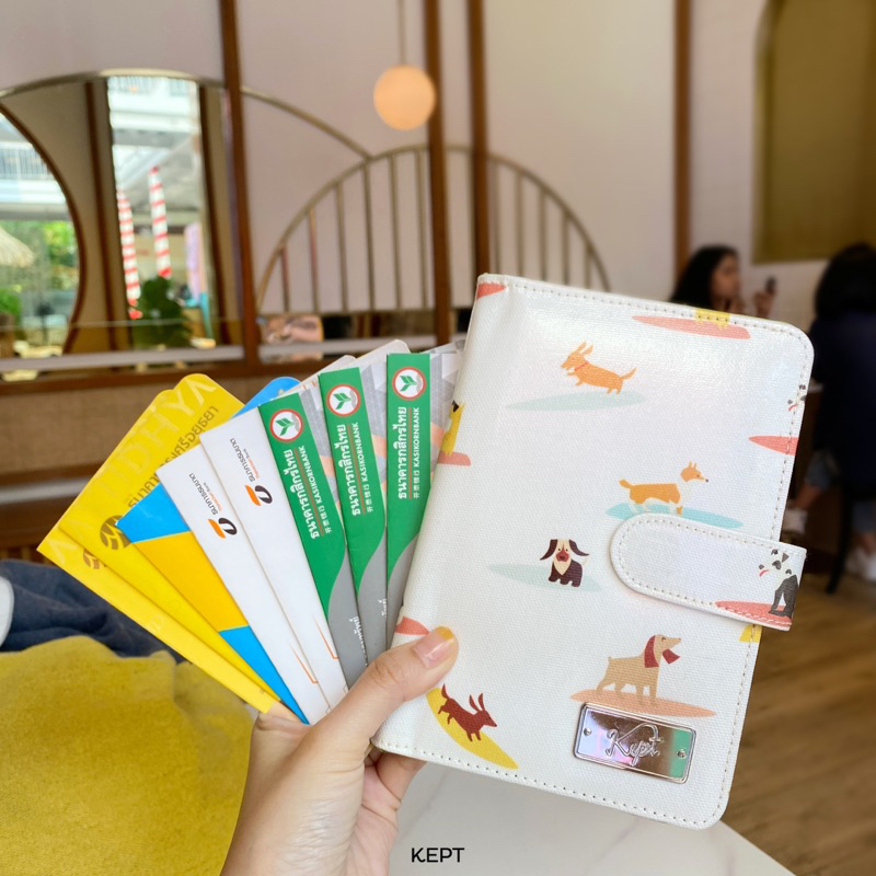สมุดเก็บเล่มบัญชีธนาคาร Bookbank Holder KEPT ใส่ได้ 12 เล่ม ทุกธนาคารทั้งเล่มยาวและเล่มสั้น เปิดปิดด้วยแม่เหล็กอย่างดี