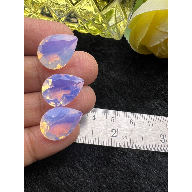 CRYSTAL MOONSTONE Lab Glass  สี PINK ROSE อเมทิสต์ ขนาด 13X18 มิล  ( Lab GLASS MOONSTONE) พลอย LAB MADE 100%. ราคา เป็นเ