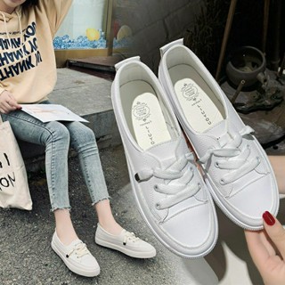 𝐏𝐫𝐞-𝐨𝐫𝐝𝐞𝐫 รองเท้าผ้าใบข้อต่ำแบบผูกเชือก (C0209)