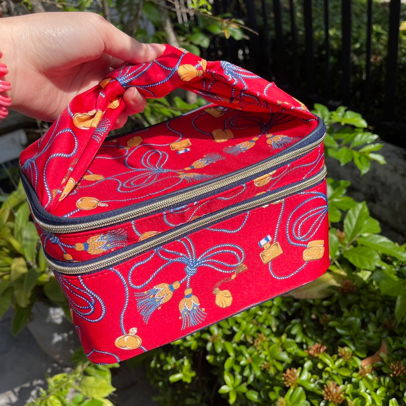 กระเป๋าเครื่องสำอางค์ 2 ชั้น ESTEE LAUDER Double Layer Scarlet Makeup Bag
