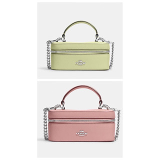 กระเป๋าสะพาย Train Case Crossbody