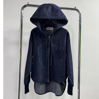 LOEWE HOODED DENIM JACKET เสิ้อแจ็คเก็ต เสื้อยีนส์ แต่งฮู้ด ซิบหน้า จั้มปลายแขน โลเอเว่