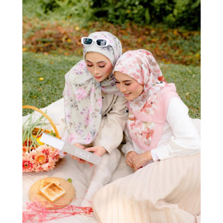 ผ้าคลุม SugarScarf ลายสวย หวานละมุน