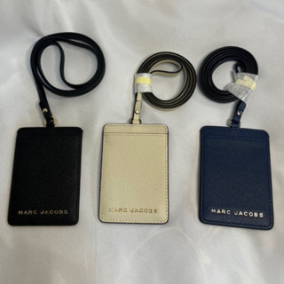 พร้อมส่ง แท้💯🇺🇸Marc Jacobs Lanyard ID Holder สายห้อยบัตรพนักงาน สายคล้องคอใส่บัตร มีสีดำ/น้ำเงิน/ขาวครีม