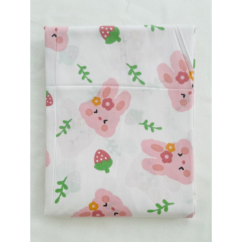 ผ้าคอตตอน 100% ทอทวิล ผ้าเมตร พิมพ์ลายดอก ลายหมี หน้ากว้าง2.35 เมตร 93 นิ้ว
