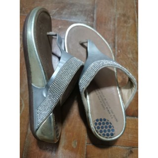 ส่งต่อรองเท้า fitflop  มือสอง ของแท้ 100%  size 36