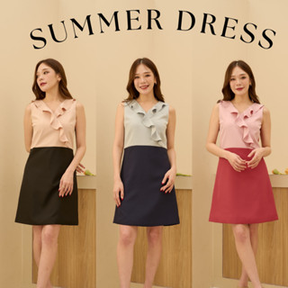 VITAVADEE Summer Dress ชุดเดรสแขนกุด คอวีแต่งระบายทูโทน