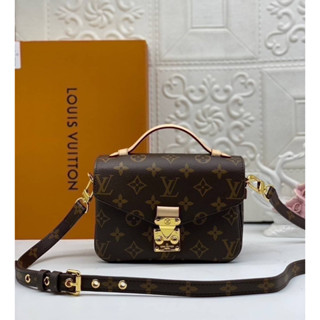 กระเป๋า Lo uis Vuitton งานออริเทียบแท้ งานสวย✨ size  19cm.