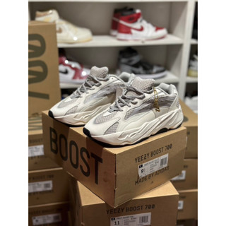 [ พร้อมส่ง ] Yeezy Boost 700 V2 " Static Reflective " Size 36 - 48 [ H12 ]