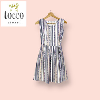 เดรส Tocco closet ผ้าโพลีพรีเมี่ยมอย่างดี ไซด์ -  F   อก 36 เอว 24-32 สะโพก 53 ยาว 34 นิ้ว  เดรสทรงสวยน่ารักมาก