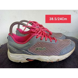 Fila Size 38.5 ยาว 24 Cm  รองเท้ามือสอง  ผู้หญิง เท้าเล็ก   แฟชั่น ลำลอง ทำงาน