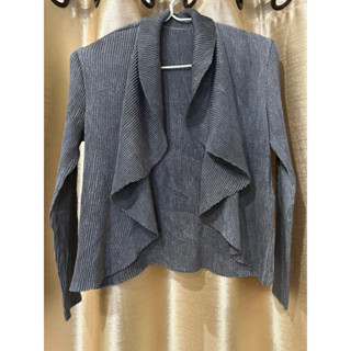 Specchio pleat cardigan มือ2 สภาพใหม่