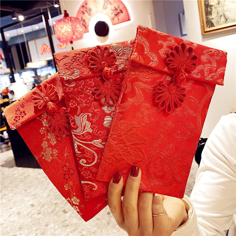 (พร้อมส่ง-1ใบ) 2025 ซองอั่งเปา ซองกำมะหยี่ สีแดง ปักลวดลายมังกร เทศกาลตรุษจีน