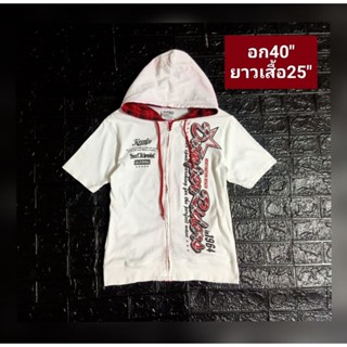 เสื้อยืดมีฮู้ดงานมือสอง