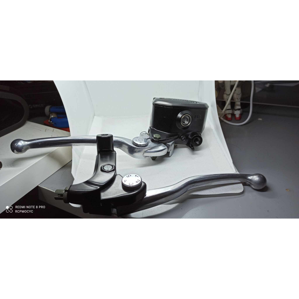 มือครัช ปั้มบน kawasaki er6n ninja650 zx25r z900 พร้อมก้านเบรค สต็อปเบรค ครบชุด ขายตามสภาพ พร้อมใช้ง