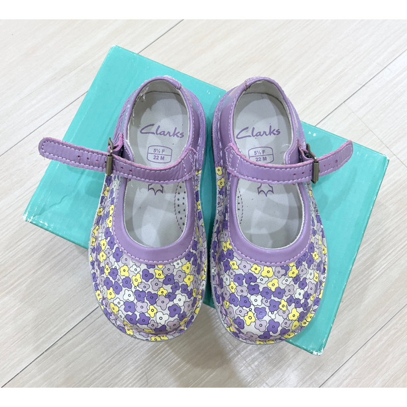Clarks floral มือ2 สภาพ 90% size 5 1/2 uk
