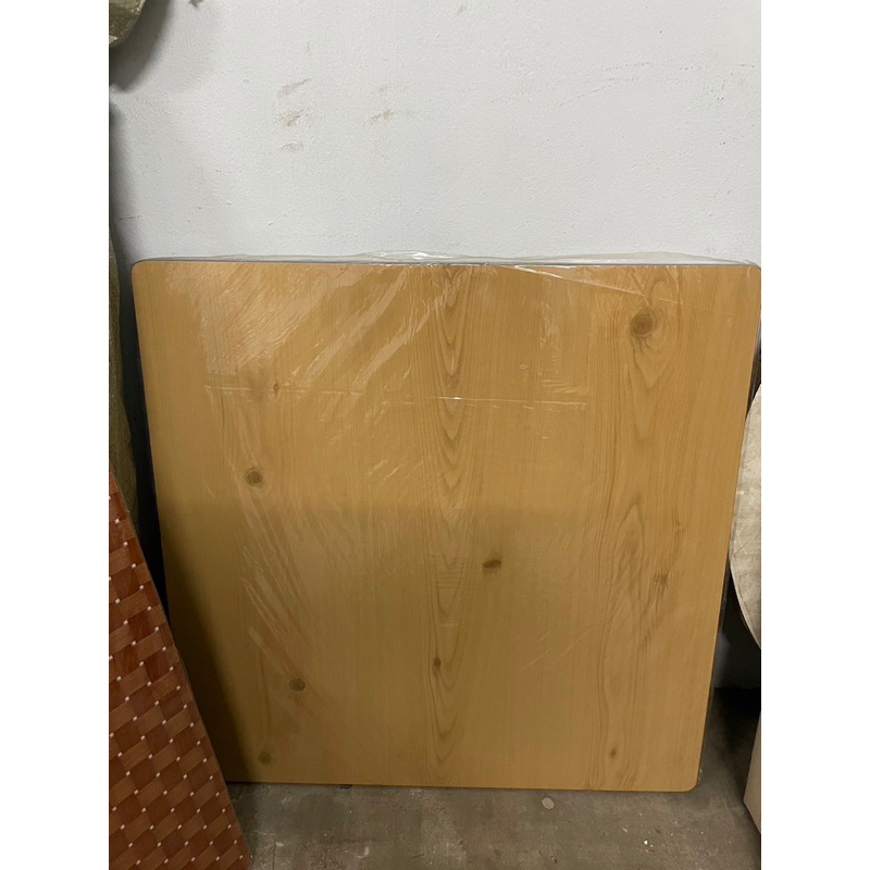 โต๊ะพับญี่ปุ่น ขาเหล็ก (60 x 60 ซม.)