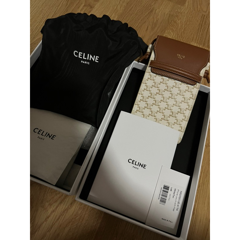 Celine Phone pouch with Flap ปี66 แท้จากshop paragon