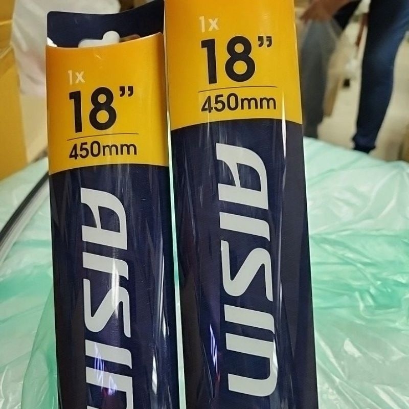 ใบปัดน้ำฝน ใบปัด aisin 18นิ้ว 450มม 1คู่ 2ใบ ขอเกี่ยว