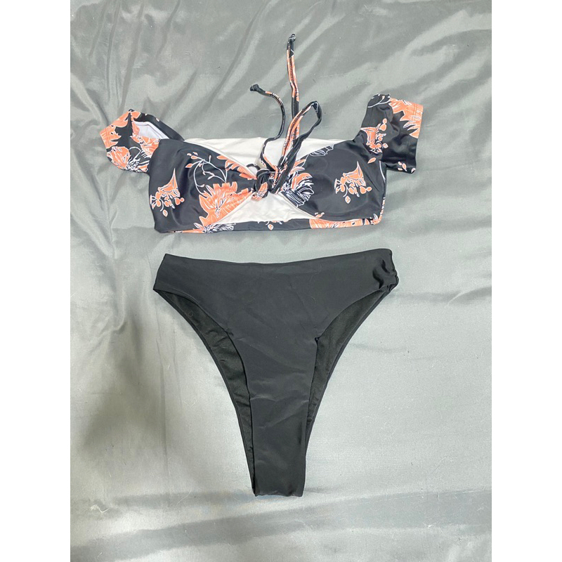 มือสอง - ชุดว่ายน้ำ bikini