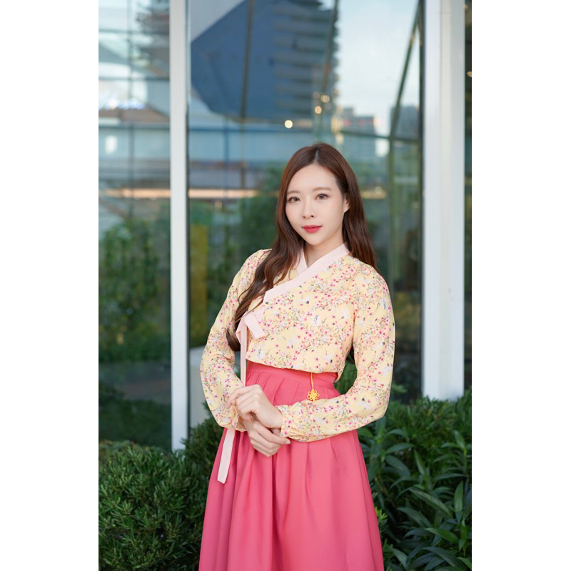[Boraunnii Premium] เฉพาะเสื้อ เสื้อครอปแขนยาว ฮันบกประยุกต์ Modern Hanbok 생활한복