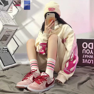 ถุงเท้ากีฬา ผ้าฝ้าย ลายทาง สไตล์เกาหลีใต้ สําหรับผู้ชาย และผู้หญิงcotton socks suitable for men and women striped socks