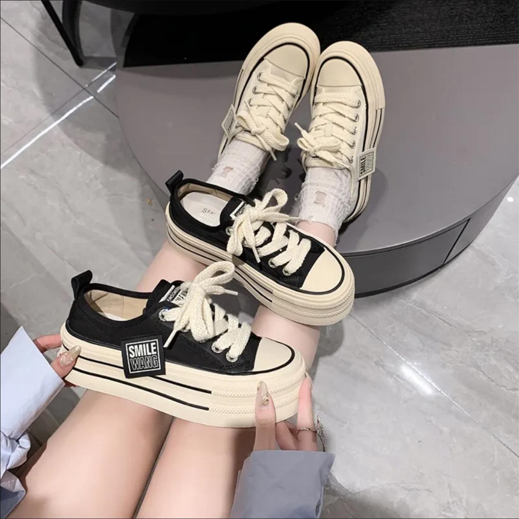 ส่งจากไทย ส่งเร็ว รองเท้าผ้าใบผู้หญิง แฟชั่นที่เรียบง่าย ใส่สวยมาก ใส่สบาย เหมาะสำหรับสวมใส่และจับคู่#Q75