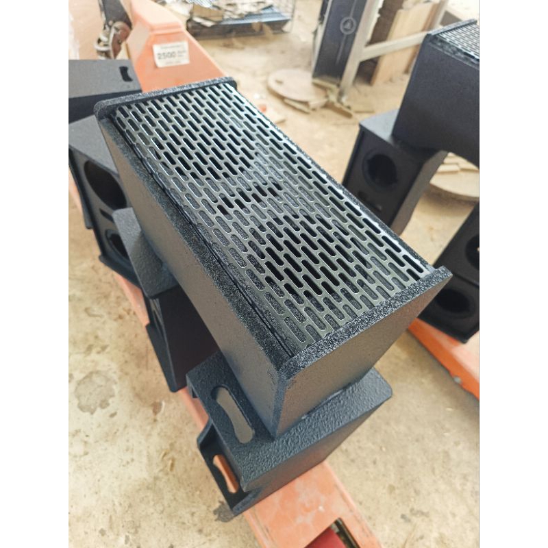 ลำโพงแขวน4นิ้วแหลม1นิ้วไม้MDF9mm.ราคาต่อใบค่ะ