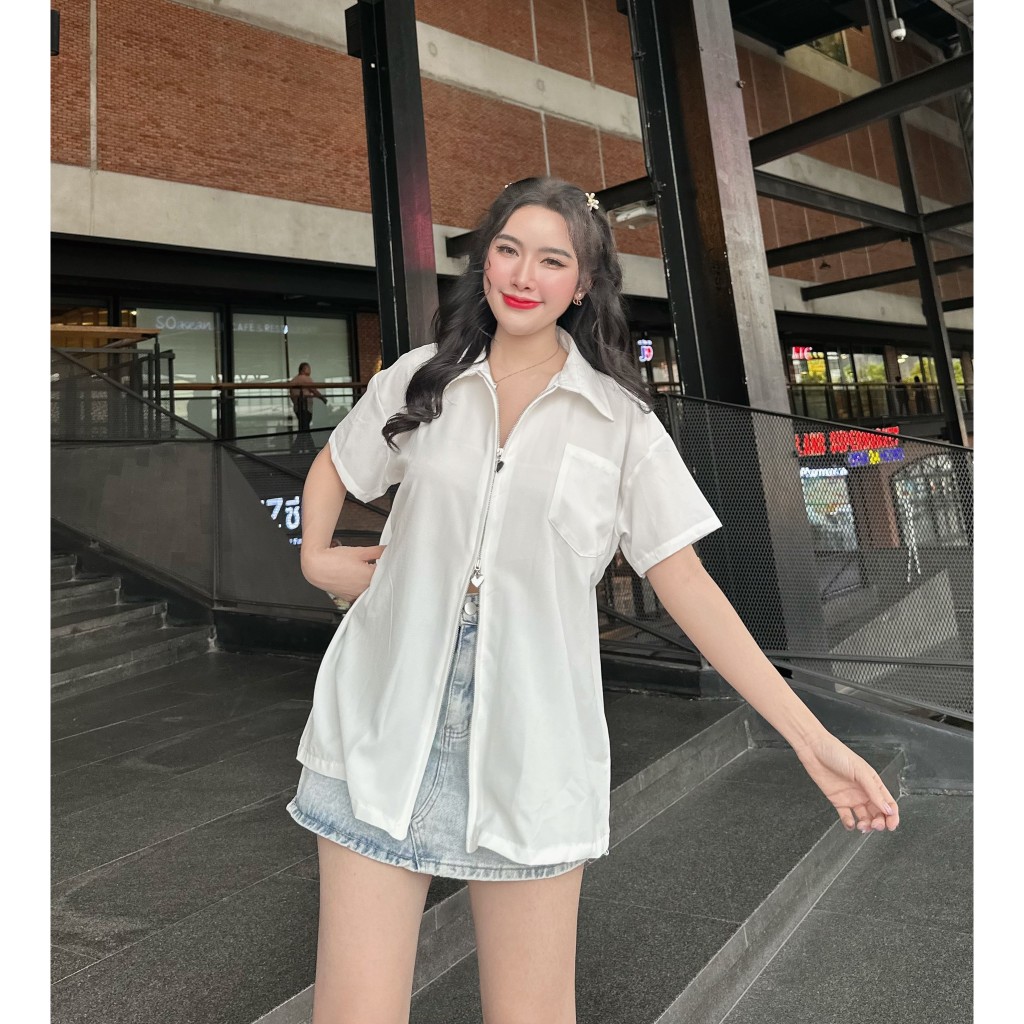 เสื้อผ้าครัชแขนสั้นซิปหน้ากระเป๋าหน้ากระดุมหลัง Oversize (G21) A2153