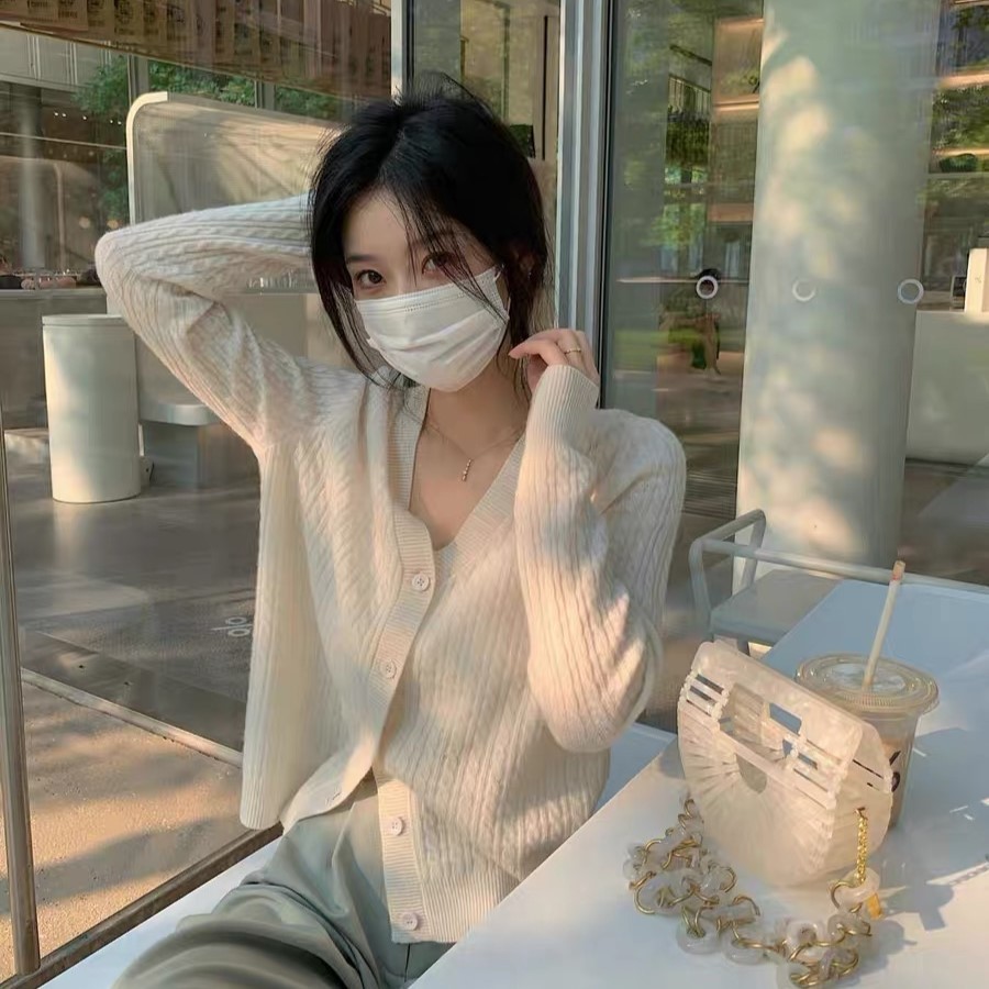 midsummer เสื้อไหมพรมผ้าถักแฟชั่นเกาหลี กระดุมหน้า ใส่แล้วขับผิว มินิมอลน่ารัก ใส่ในออฟฟิศ ใส่สบาย ฟรีไซส์ #391