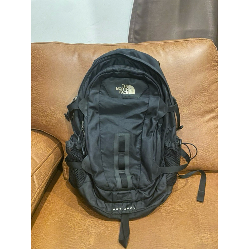 กระเป๋าเป้ The north face รุ่น Hotshot สีดำ