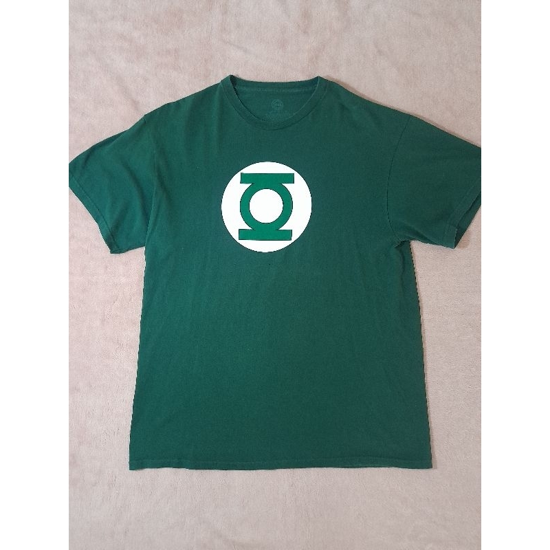 เสื้อยืดมือสอง คอกลม แขนสั้น ลาย สัญลักษณ์ GREEN LANTERN สีเขียว size : L