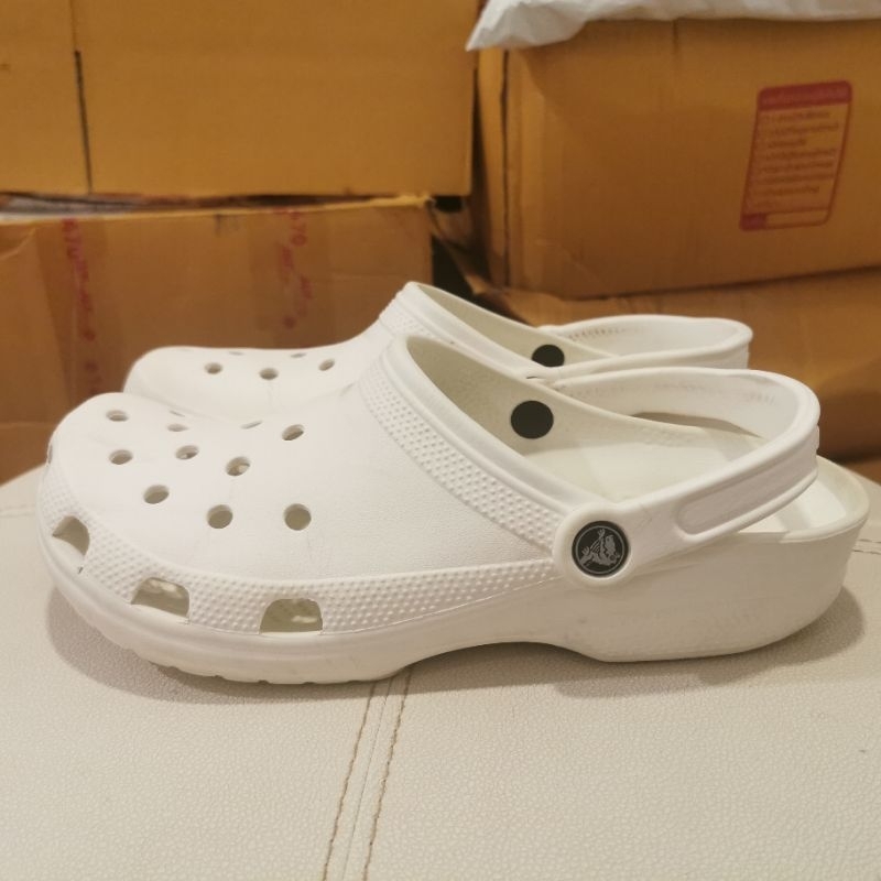 crocs​มือสอง​ของเเท้​Size​M9W11​(42/26.5-27​cm)