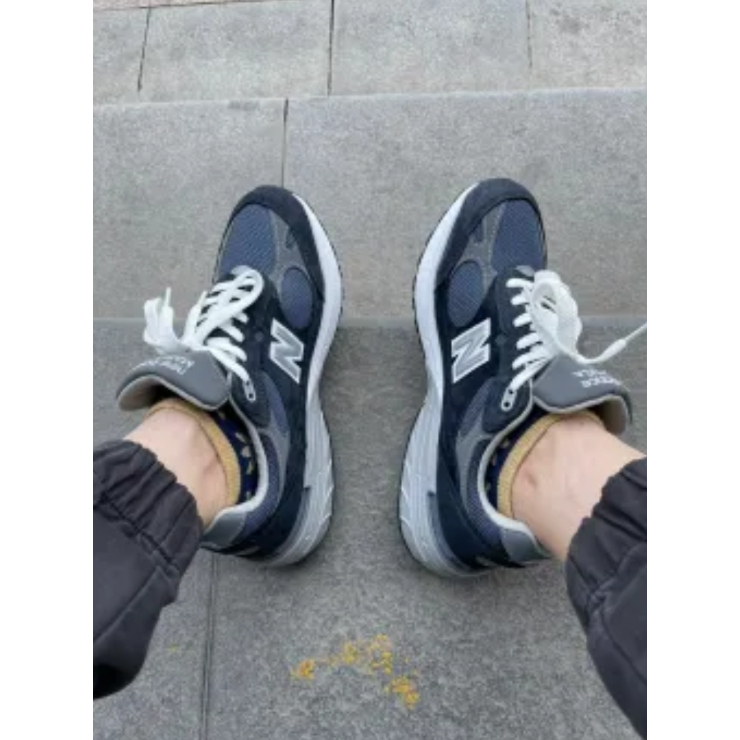 New Balance 993 ของแท้ 100 % สีฟ้า รองเท้าผ้าใบ