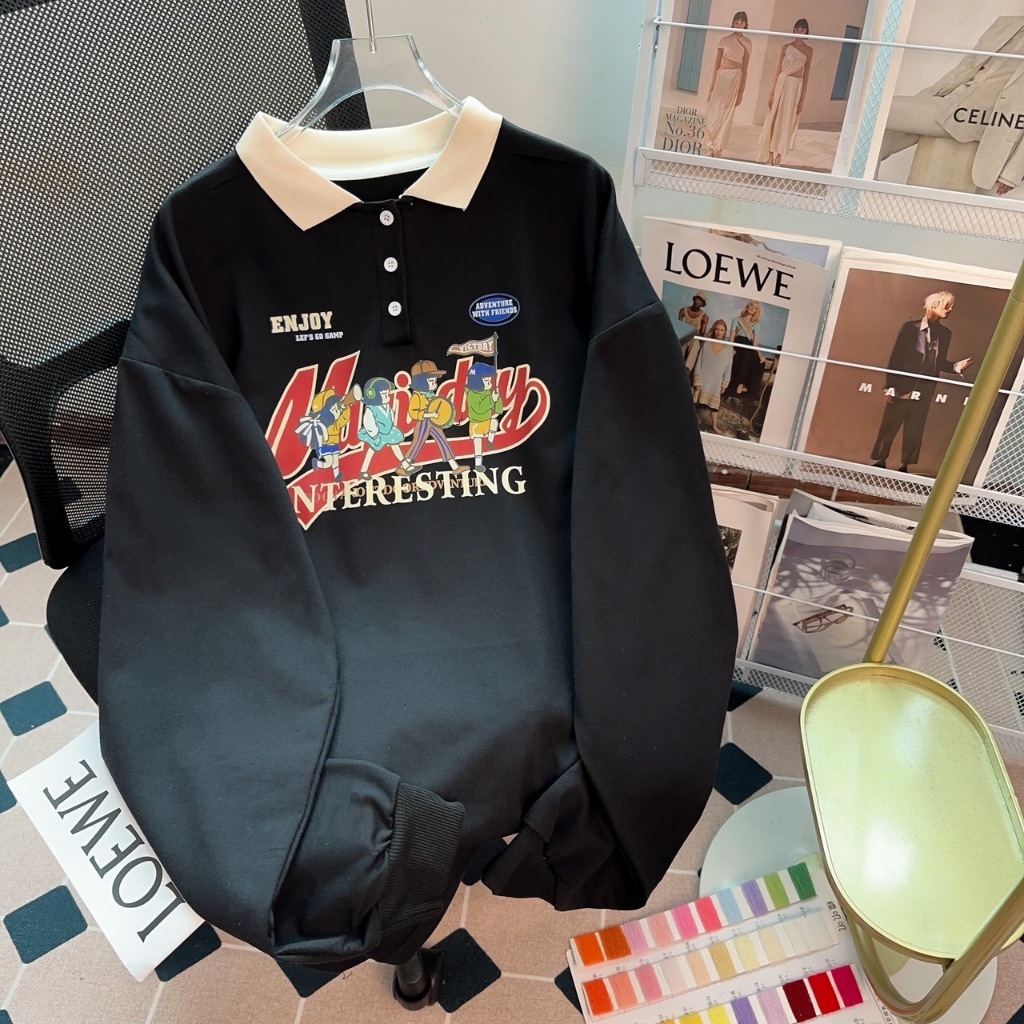 เสื้อแขนยาวคอปก Oversize (อก 50-60 นิ้ว) สกีลลายคน 4 คนด้านหน้า ผ้าคอตตอล  B93