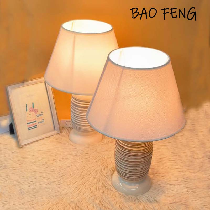 โคมไฟห้องนอน ที่อบอุ่นสร้างสรรค์ สําหรับตกแต่งห้องนอน ห้องนั่งเล่น BL00003