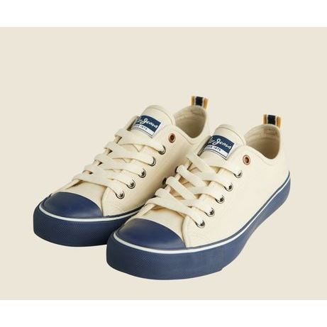 Mc JEANS รองเท้าผ้าใบ รองเท้า Mc แท้ กันน้ำ สีครีมอ๊อฟไวท์ พร้อมเชือกรองเท้า 2 สี