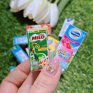 เหรียญโปรยทานกล่องนม ไมโล โฟร์โมสต์ นมหมี หนองโพ ชุดเล็ก กับ ชุดใหญ่