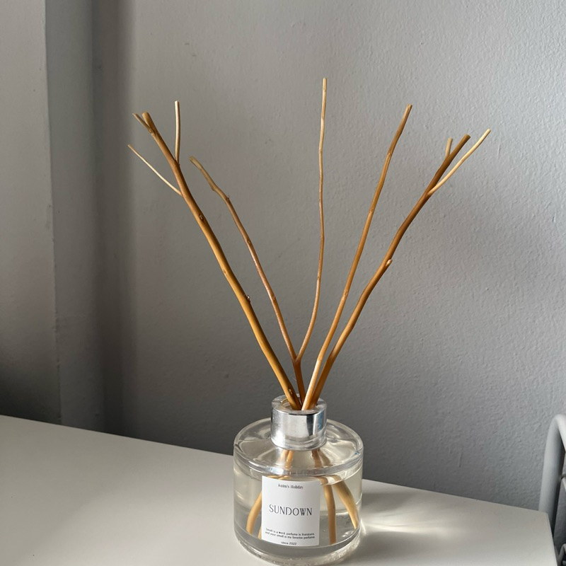 01 ไม้หอมกระจายกลิ่น Reed diffuser size L 100 ml. น้ำหอมปรับอากาศ น้ำหอมอโรม่า