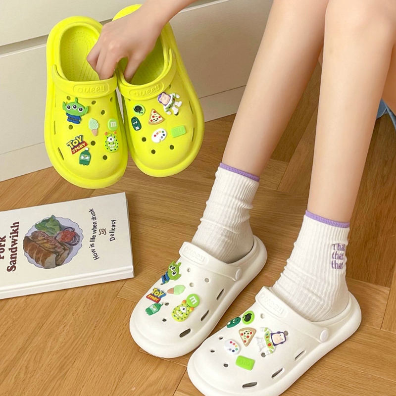 LGShoesมาใหม่ รองเท้าแตะหัวโตแฟชั่นคุณผู้หญิง ทรงใหม่ไม่หนาไม่ใหญ่ มากับโทนสีอ่อนๆสุดน่ารัก แถมฟรีตัวการ์ตูนติดลายสุดฮิต