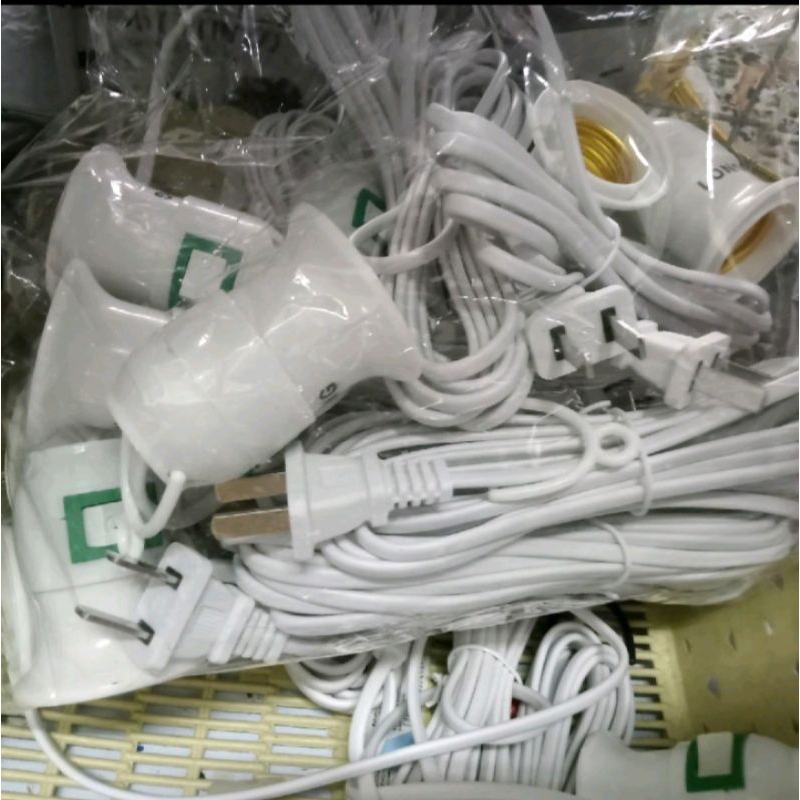 ขั้วไฟใส่หลอดแพ็คถุงใหญ่[ได้12ชิ้น]ขายส่งยกโหลยาวเกือบ5เมตร