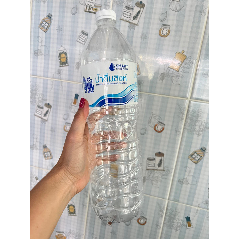 ขวดเปล่า น้ำดื่มสิงห์ /purra ปริมาณ 1500ml. พลาสติกจากน้ำดื่มขวดนี้นำไปรีไซเคิลได้ 100%