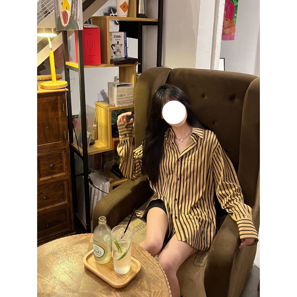 เสื้อเชิ้ตลายทางแขนยาวคอปกผู้หญิงกรีดด้านข้าง oversize เสื้อเชิ้ตแฟชั่นเกาหลีย้อนยุค SMD2057 พร้อมส่