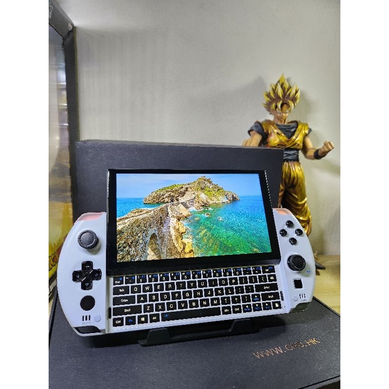 GPD WIN 4  จอ 6 นิ้ว AMD 6800U เครื่องเล่นเกมพกพาคอนโซล เล่นได้ทุกเกม